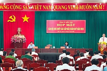 Cán bộ chủ chốt tỉnh Bến Tre tham dự buổi họp mặt đầu xuân Quý Mão 2023.