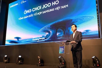 Ông Choi Joo Ho, Tổng Giám đốc Tổ hợp Samsung Việt Nam phát biểu tại sự kiện.