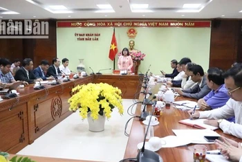 Phó Chủ tịch Ủy ban nhân dân tỉnh Đắk Lắk H’Yim K’doh thông tin về vụ việc.