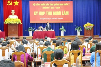 Tại kỳ họp lần thứ 15, Hội đồng nhân dân tỉnh Quảng Nam đã thống nhất thông qua nghị quyết về quy định mức chi tổ chức đào tạo, bồi dưỡng cán bộ, công chức, viên chức trên địa bàn tỉnh.