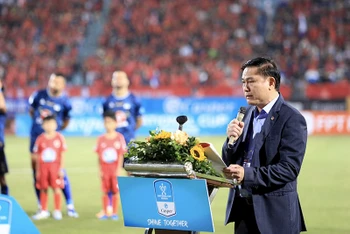 Ông Trần Anh Tú phát biểu tại Lễ khai mạc Cúp Quốc gia Casper 2023/24. (Ảnh: VPF)