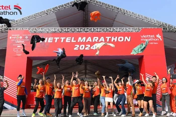 10.000 vận động viên sẽ tham dự Giải chạy Viettel Marathon 2024.