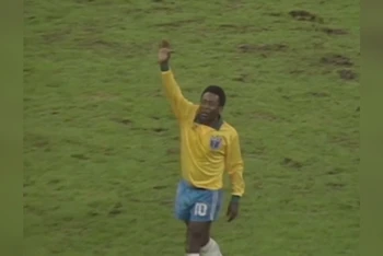 [Video] Nhìn lại sự nghiệp của vua bóng đá Pele