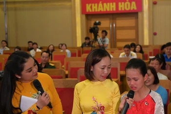 Khánh Hòa: Chúc Tết cán bộ, chiến sĩ, nhân dân huyện đảo Trường Sa