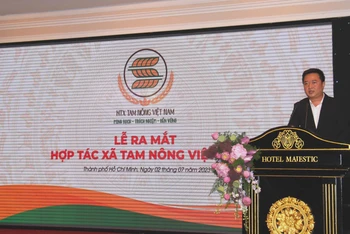 Ông Nguyễn Thế Mạnh, Chủ tịch Hội đồng quản trị phát biểu tại biểu lễ ra mắt Hợp tác xã Tam nông Việt Nam.
