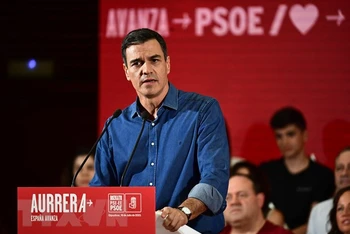 Ông Pedro Sanchez được chỉ định là Thủ tướng tạm quyền Tây Ban Nha. (Ảnh: AFP/TTXVN)