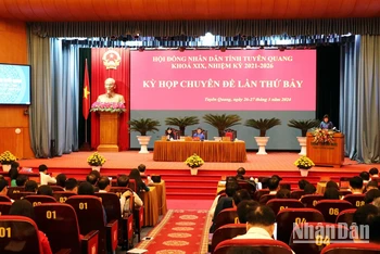 Toàn cảnh kỳ họp Hội đồng nhân dân tỉnh Tuyên Quang.
