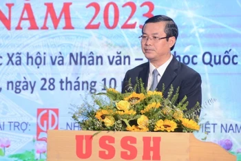 Thứ trưởng Giáo dục và Đào tạo Nguyễn Văn Phúc phát biểu khai mạc cuộc thi.