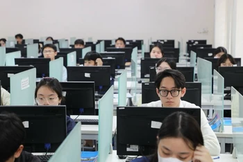 Kỳ thi Đánh giá năng lực năm 2024 của Đại học Quốc gia Hà Nội được tổ chức 6 đợt thi. 