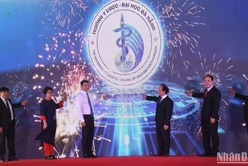 Đại học Đà Nẵng thành lập Trường Y Dược. (Ảnh: ANH ĐÀO)