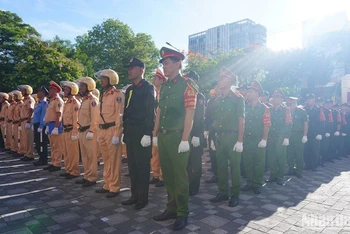 Đà Nẵng ra mắt mô hình “Cảnh sát giao thông phụ trách địa bàn cấp xã”. Ảnh: ANH ĐÀO.