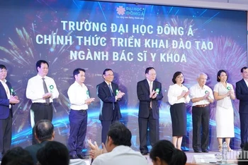 Trường Đại học Đông Á chính thức đào tạo chính thức đào tạo bác sĩ Y khoa và Cử nhân Kỹ thuật phục hồi chức năng. (Ảnh: ANH ĐÀO)