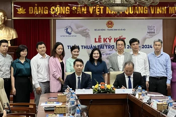 Quỹ Bảo trợ trẻ em Việt Nam và Công ty TNHH Nestlé Việt Nam tổ chức lễ ký kết thỏa thuận hợp tác.