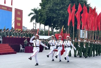 Khai mạc hội thi Điều lệnh, quân sự, võ thuật, công an tỉnh Ninh Bình năm 2023. (Ảnh: Xuân Trường)