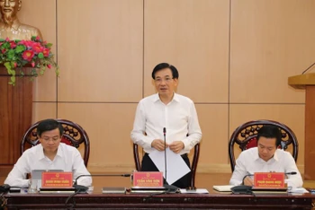 Đồng chí Trần Văn Sơn, Ủy viên Trung ương Đảng, Bộ trưởng, Chủ nhiệm Văn phòng Chính phủ phát biểu tại buổi làm việc với tỉnh Ninh Bình. (Ảnh: Đức Phương)