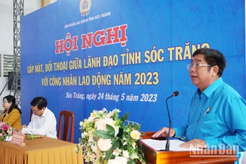 Chủ tịch Liên đoàn Lao động tỉnh Sóc Trăng Nguyễn Thanh Sơn phát biểu tại Hội nghị.
