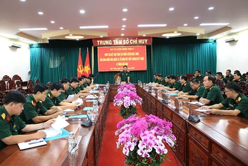 Thiếu tướng Quách Văn Nhỏ, Phó Tư lệnh Quân khu 9 phát biểu kết luận phúc tra.