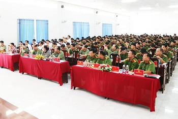 277 chiến sĩ nghĩa vụ chuẩn bị xuất ngũ được tư vấn giới thiệu việc làm.