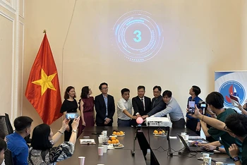 Lễ ra mắt website Hội sinh viên Việt Nam tại Nga. (Ảnh: THÙY VÂN)