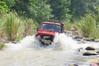 Giải đua xe ô-tô địa hình Việt Nam 4x4 challenge được tổ chức tại Quảng Bình năm 2017. (Ảnh minh họa)