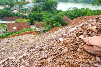 Một góc đồi Hạ Vàng ở thị trấn Phong Nha, huyện Bố Trạch (Quảng Bình).