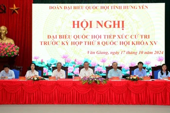 Toàn cảnh hội nghị.