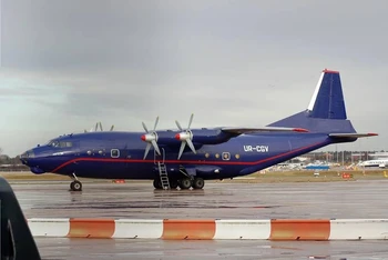 Một máy bay chở hàng Antonov An-12. (Ảnh: Mentourpilot)