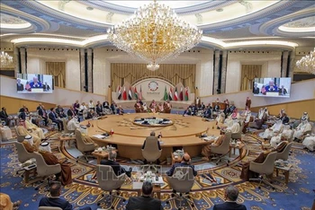 Toàn cảnh Hội nghị thượng đỉnh lãnh đạo các quốc gia Hội đồng Hợp tác vùng Vịnh (GCC) cùng Mỹ, Ai Cập, Iraq và Jordan ở Jedda (Saudi Arabia), ngày 16/7/2022. (Ảnh: AFP/TTXVN)