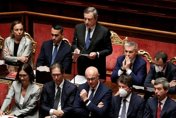 Thủ tướng Italia Mario Draghi phát biểu trước Thượng viện, Rome, Italia, ngày 20/7/2022. (Ảnh: Reuters)