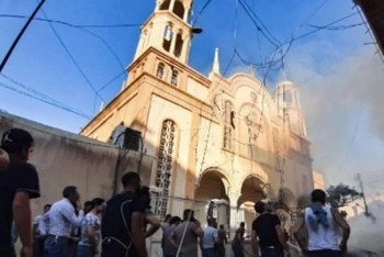 Vụ tấn công bằng UAV nhằm vào nhà thờ Ayia Sofia ở Syria. (Ảnh: AFP) 
