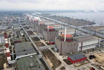 Toàn cảnh nhà máy điện hạt nhân Zaporizhzhia ở Enerhodar, miền đông Ukraine. (Ảnh: RIA Novosti) 