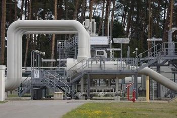 Đường ống dẫn khí đốt Dòng chảy phương Bắc 1 tại Lubmin, Đức, ngày 30/8/2022. (Ảnh: AFP/TTXVN)