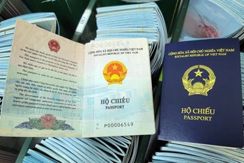 Quốc hội sẽ xem xét, quyết định bổ sung thông tin “nơi sinh” vào hộ chiếu mới
