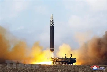 Triều Tiên phóng tên lửa đạn đạo liên lục địa (ICBM) Hwasong-17 ngày 18/11. (Ảnh:Yonhap/TTXVN)