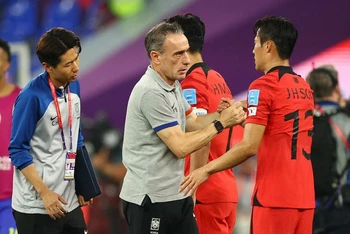 Ông Bento tuyên bố từ chức huấn luyện viên trưởng đội tuyển Hàn Quốc ngay sau trận thua Brazil, nhưng cũng cho biết đây là quyết định đã được bản thân chuẩn bị từ trước. (Ảnh: Reuters)