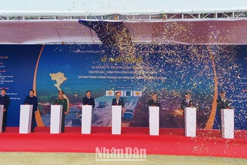 Quảng Bình khởi công dự án cao tốc bắc-nam đoạn Bùng-Vạn Ninh