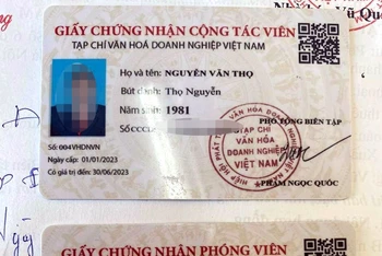 Giấy chứng nhận phóng viên và cộng tác viên Tạp chí Văn hóa doanh nghiệp Việt Nam của 2 nghi can.