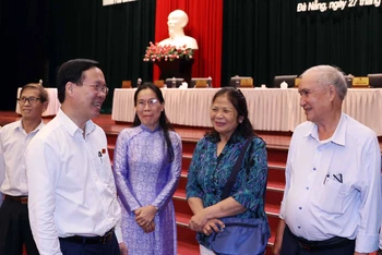 Chủ tịch nước Võ Văn Thưởng tiếp xúc cử tri Đà Nẵng. (Ảnh: TTXVN)