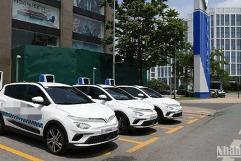VinFast chiếm vị trí thứ 5 trong bảng xếp hạng thương hiệu ô-tô đầu tiên tại Việt Nam. (Ảnh: THÀNH ĐẠT)