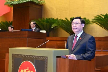 Chủ tịch Quốc hội Vương Đình Huệ phát biểu khai mạc kỳ họp. (Ảnh: DUY LINH)