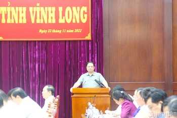Thủ tướng Phạm Minh Chính phát biểu chỉ đạo tại buổi làm việc với Tỉnh ủy Vĩnh Long. (Ảnh: BÁ DŨNG).