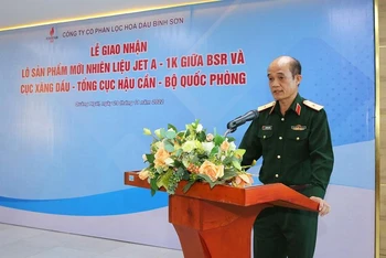 Thiếu tướng Nguyễn Hùng Thắng – Phó Chủ nhiệm, Tham mưu trưởng Tổng cục Hậu cần phát biểu tại buổi lễ.