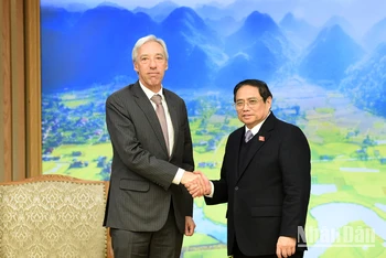 Thủ tướng Phạm Minh Chính đón Bộ trưởng Ngoại giao Cộng hòa Bồ Đào Nha Joao Gomes Cravinho. 
