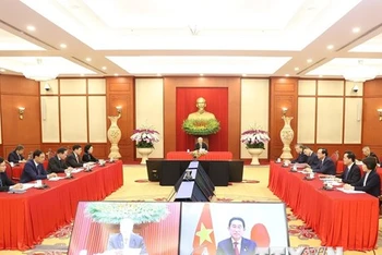 Tổng Bí thư Nguyễn Phú Trọng điện đàm với Chủ tịch Đảng Dân chủ Tự do Nhật Bản (LDP), Thủ tướng Nhật Bản Kishida Fumio. (Ảnh: TTXVN) 