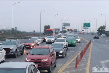 Theo đại diện Tổng Công ty đầu tư phát triển đường cao tốc Việt Nam (VEC), trong 3 tháng đầu năm 2023, các tuyến cao tốc của VEC đã phục vụ 14,8 triệu lượt xe, tăng 16,87% so với cùng kỳ năm 2022.