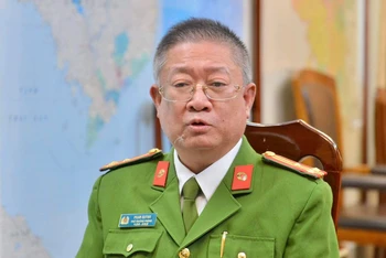 Thượng tá Phạm Quỳnh, Phó Trưởng Phòng Cảnh sát điều tra tội phạm về ma túy, Công an thành phố Hà Nội. 