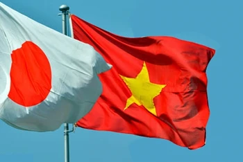 Quốc kỳ Việt Nam và Nhật Bản.