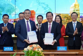 UBND Thành phố Hồ Chí Minh và Tổng Công ty Hàng không Việt Nam - Vietnam Airlines ký kết Chương trình hợp tác toàn diện giai đoạn 2023-2027.