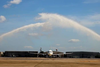 Máy bay Bamboo Airways hạ cánh tại sân bay quốc tế Don Mueang, chính thức khai trương đường bay thường lệ mới của hãng.