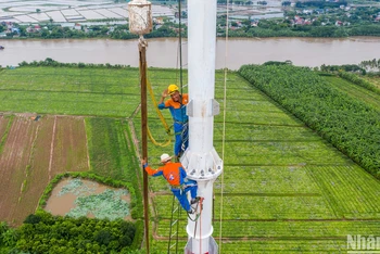 Luật Điện lực (sửa đổi) vừa được thông qua tại Kỳ họp thứ 8, Quốc hội khóa X không chỉ tạo cơ sở pháp lý quan trọng để triển khai các dự án điện mà còn gỡ điểm nghẽn về giao dịch mua bán điện. 